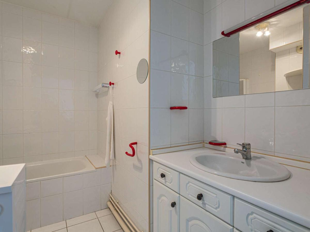 Appartement A 200 M De La Plage Avec Terrasse Et Parking, Au Coeur Des Commerces Et Restaurants - Fr-1-2-426 Hendaye Esterno foto