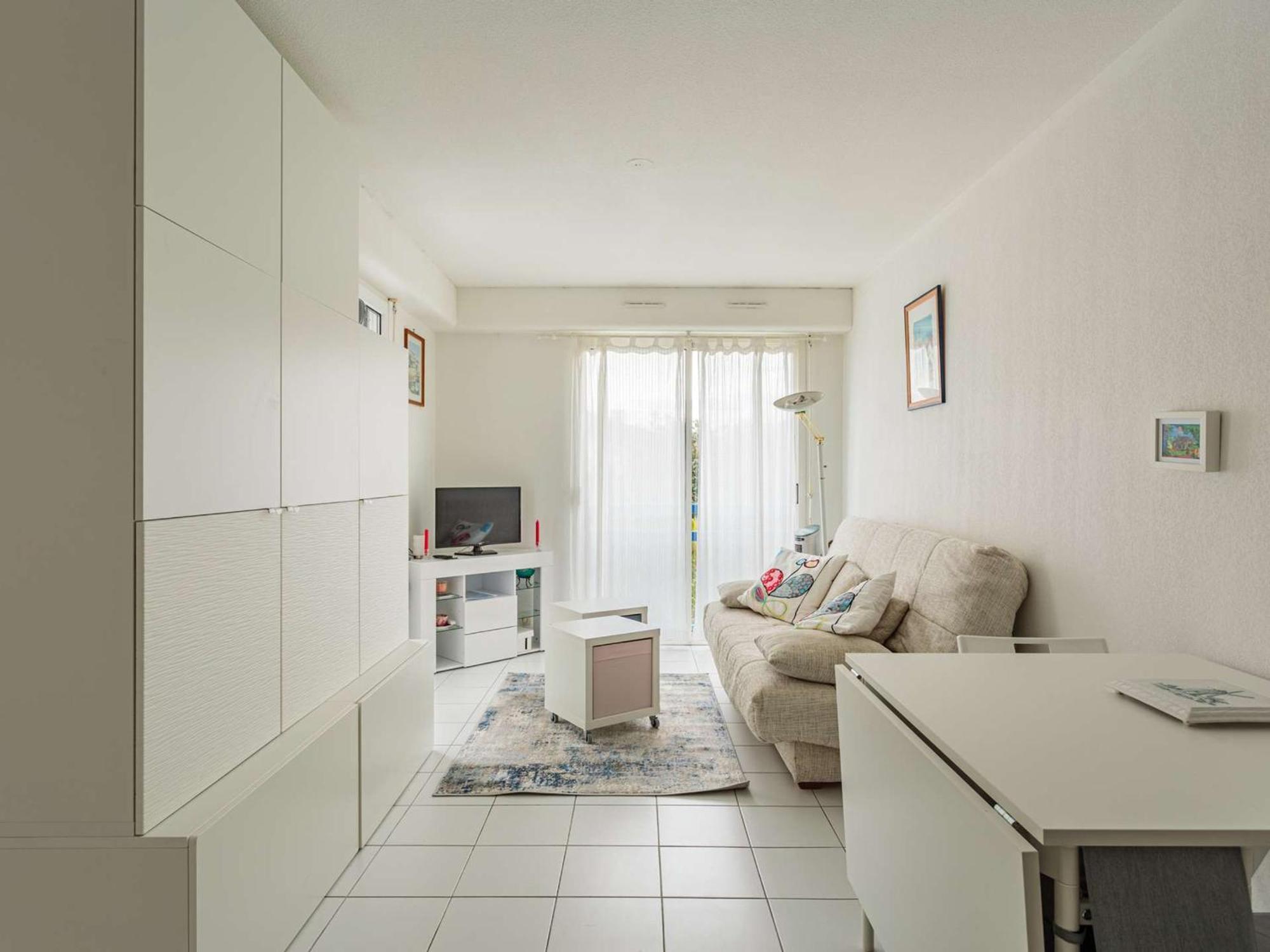 Appartement A 200 M De La Plage Avec Terrasse Et Parking, Au Coeur Des Commerces Et Restaurants - Fr-1-2-426 Hendaye Esterno foto